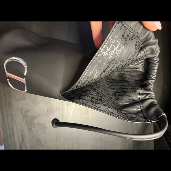 Dior make up brush holder - Picture 7 of 7